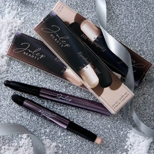 Eyeshadow 101 Crème-to-Powder Eyeshadow Stick Duo, Pearl Shimmer & Onyx Matte - Image 10