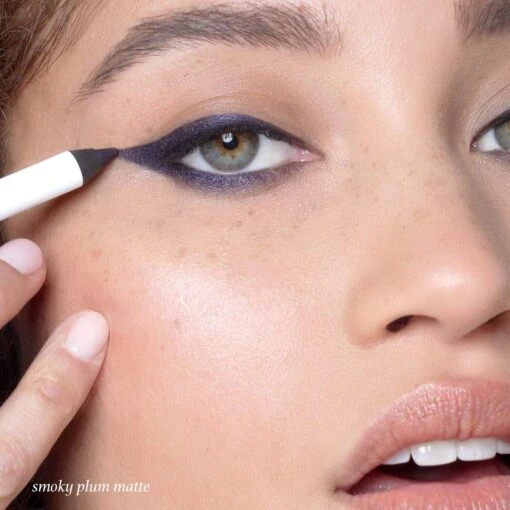 Smoky Plum Matte When Pencil Met Gel All-Day Eyeliner - Image 3