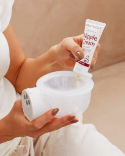 100% Natural Nipple Cream For Breastfeeding - Lanolin-free -GlowNest Store MomcozyNippleCreramforBreastfeeding 7